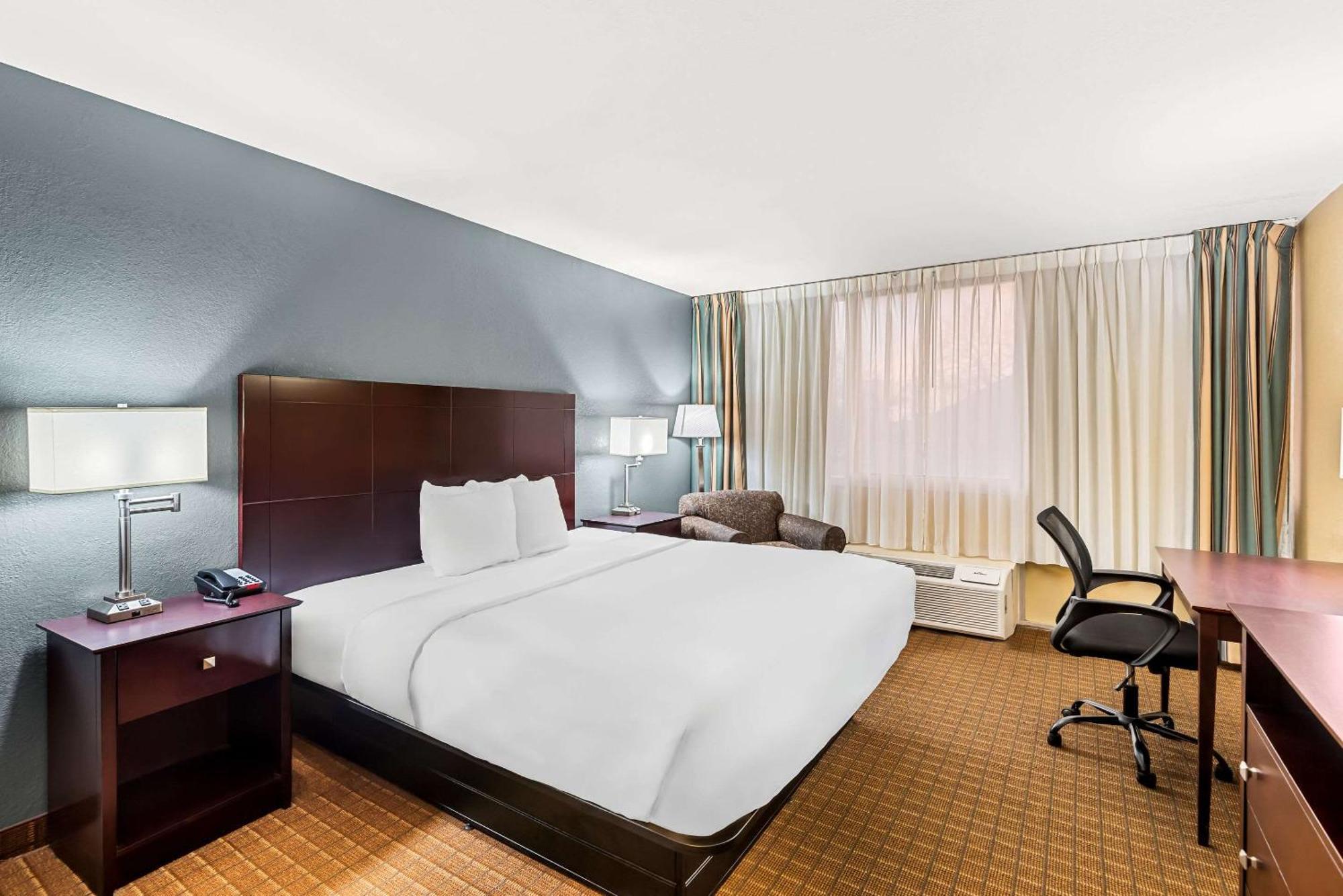 Quality Inn Fort Dodge Eksteriør billede