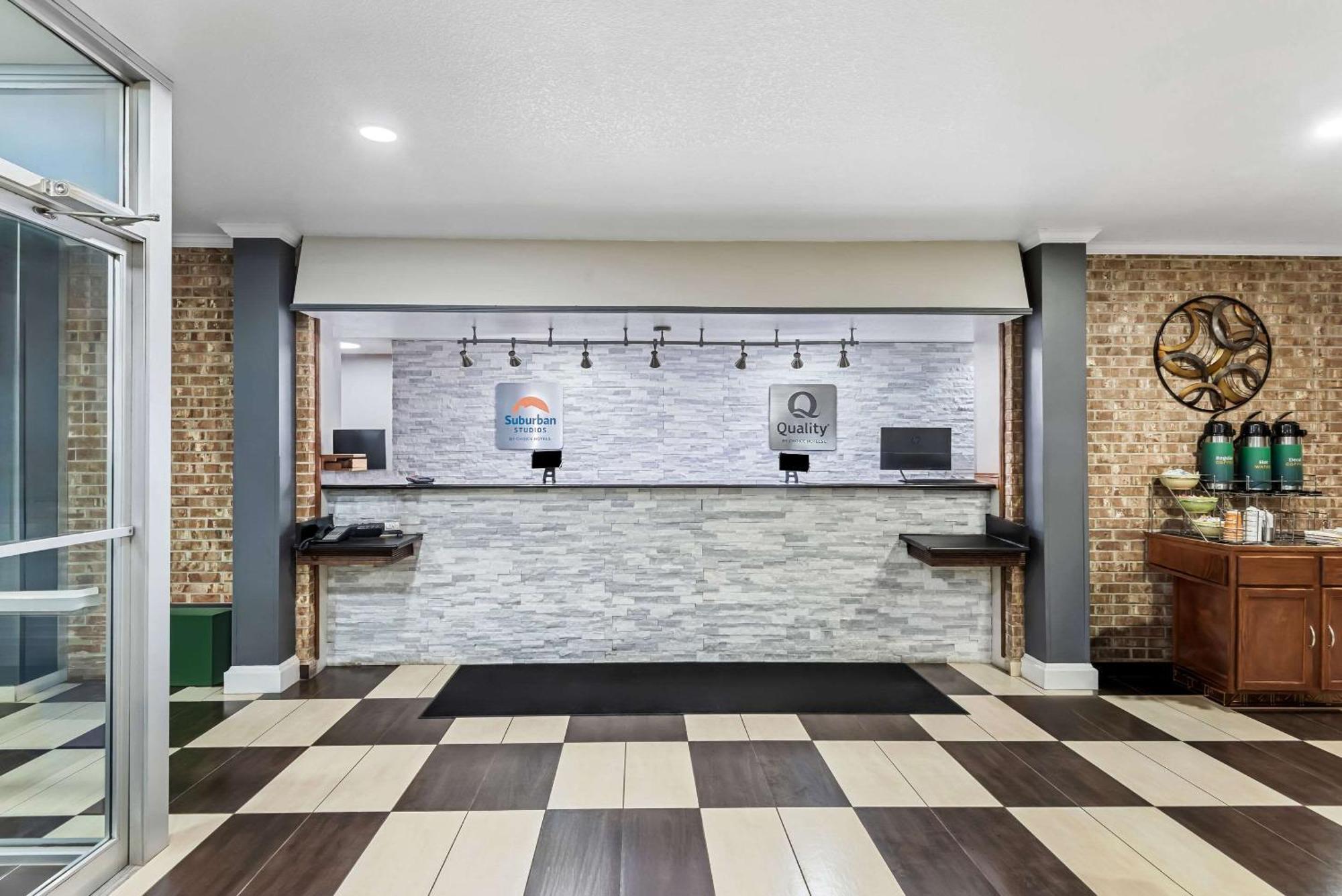 Quality Inn Fort Dodge Eksteriør billede
