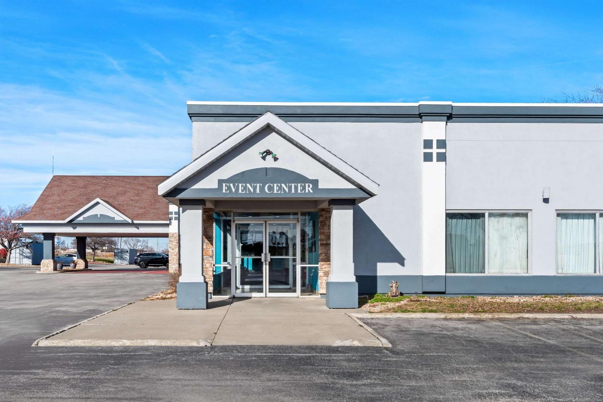Quality Inn Fort Dodge Eksteriør billede